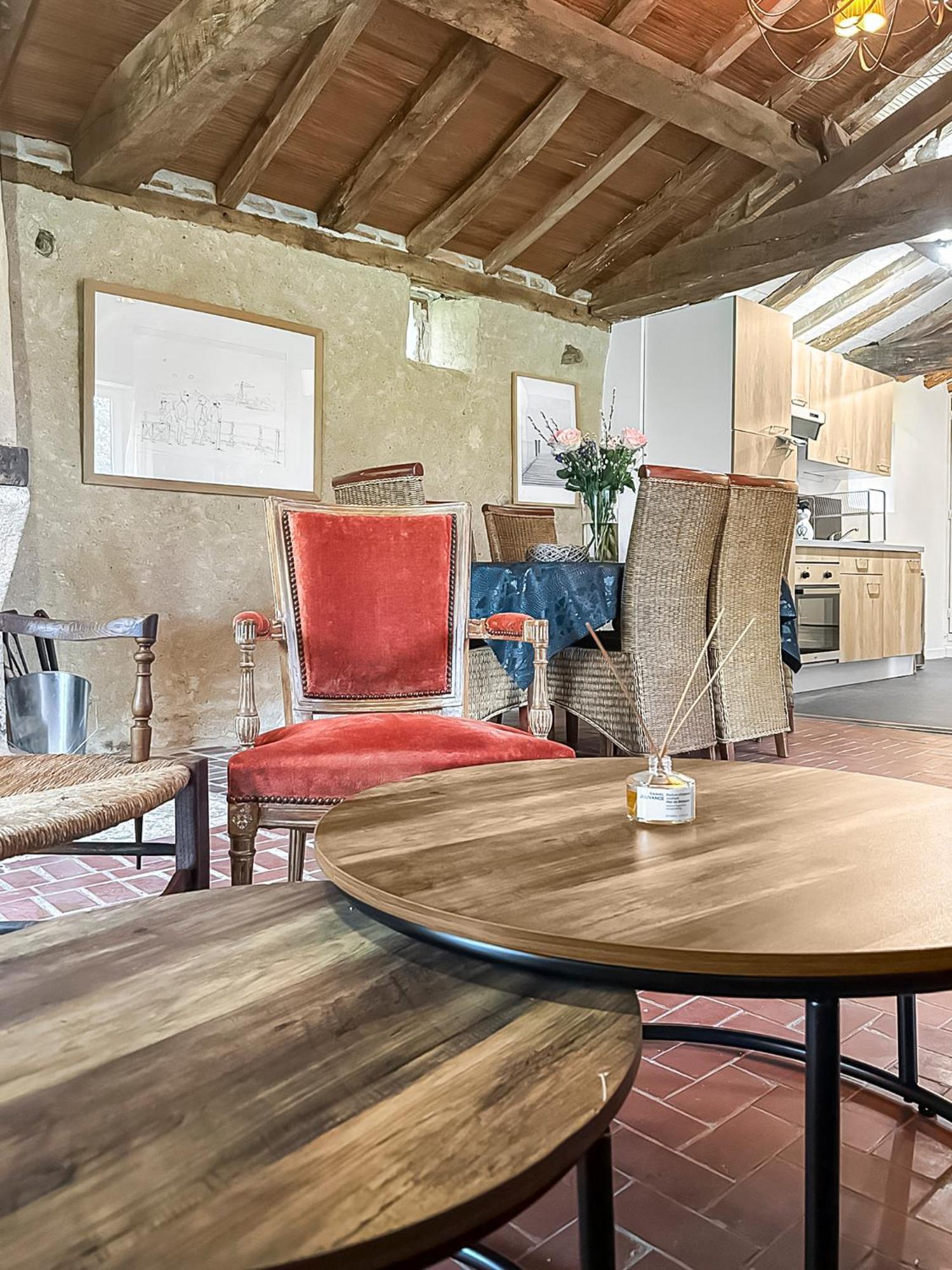 Le Clos Des Ecorcins - Terrasse - Parking Prive Saint-Amand-sur-Sevre Buitenkant foto